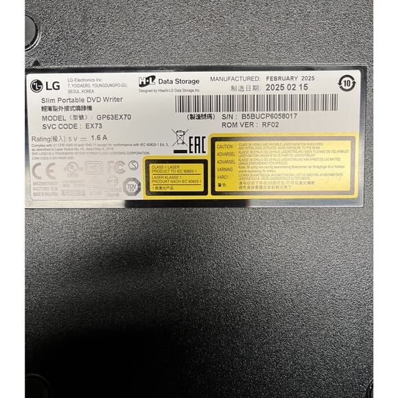 LG Ultra Slim Portable DVD Writer with M-DISC™ Support - GP63EX70 - Picture 5 of 5